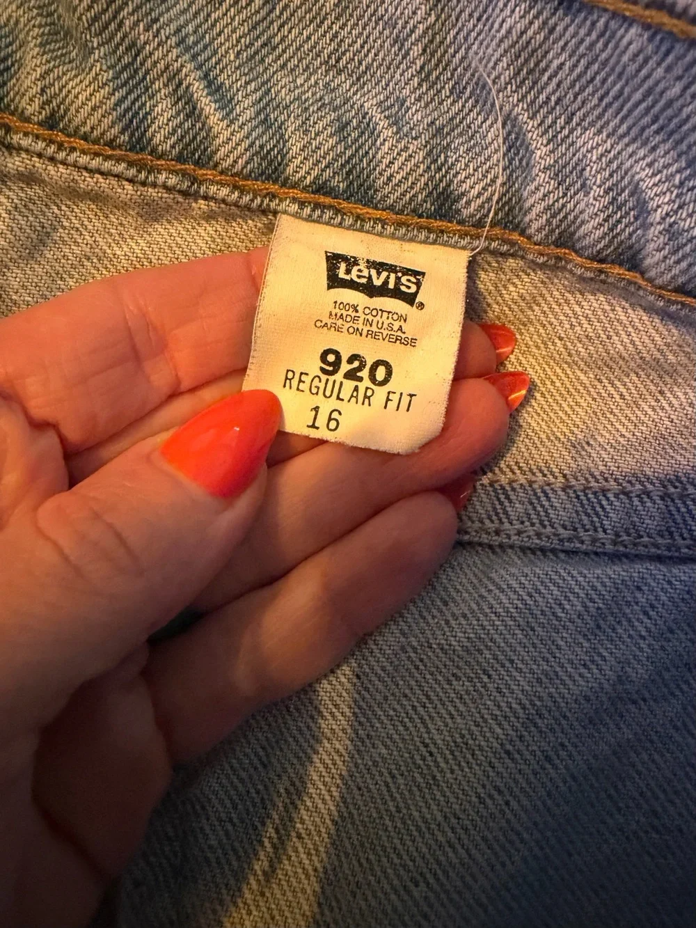 Vintage Levi 920 Regular Fit Jean Shorts Orange Tab